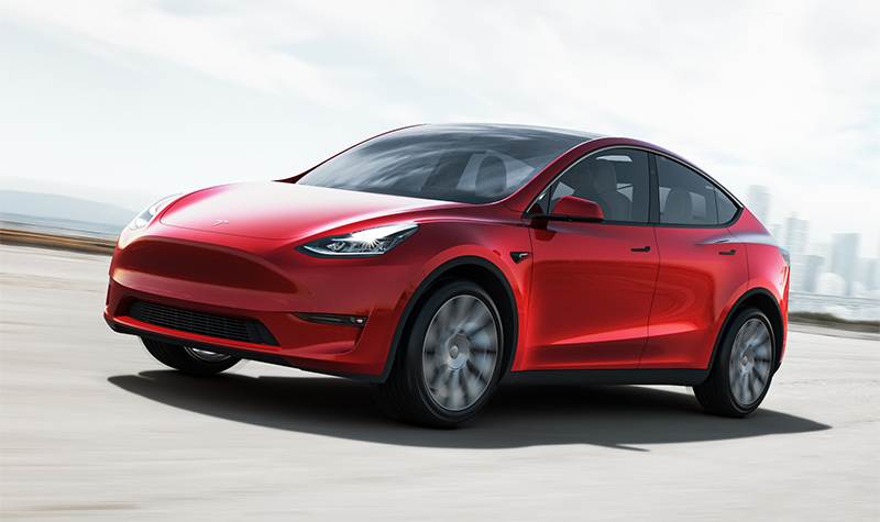 Tesla Model Y en rouge